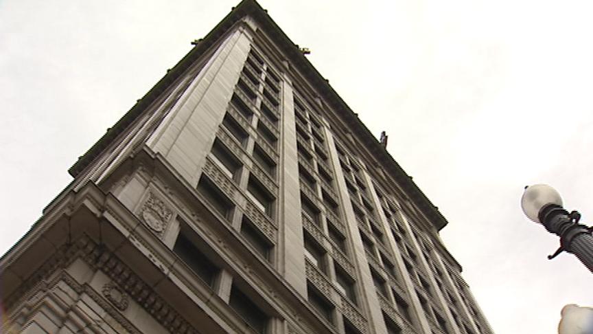 Some Calling for Deseret Building to Be Saved