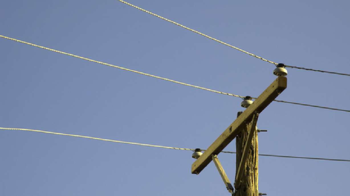 Crews working to get power restored in southwestern Utah