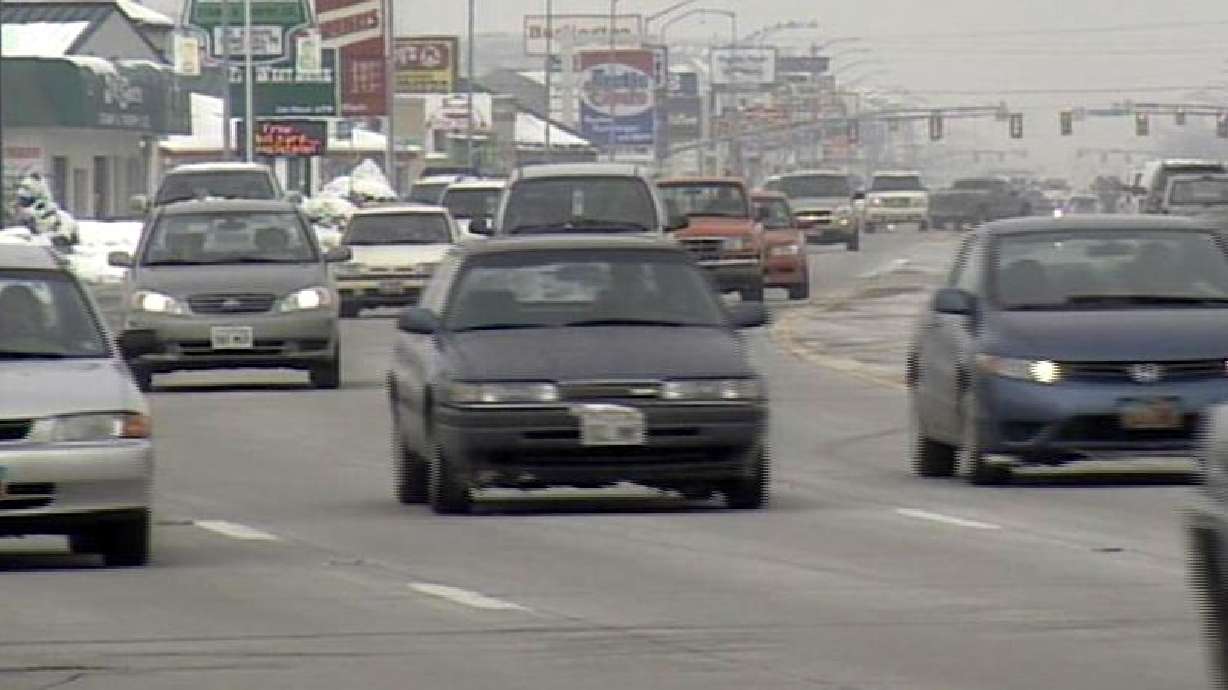 Police searching for drivers who gave girl a ride