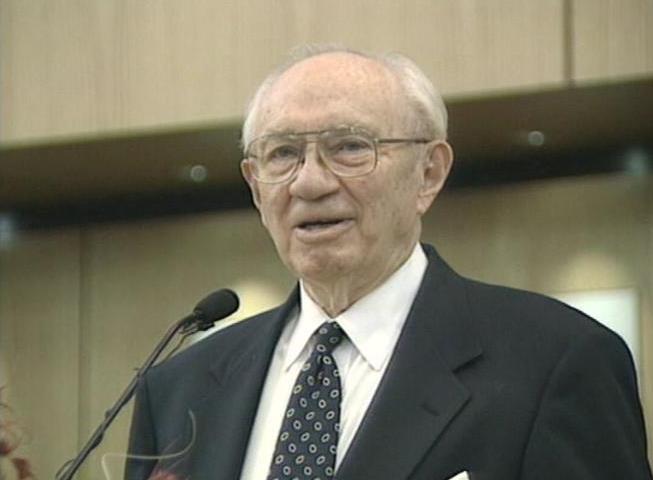 A look back at the life and service of Pres. Hinckley