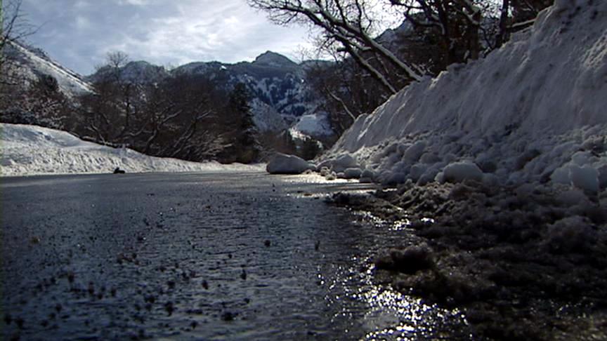 Crews ask residents to stop pushing snow into the road