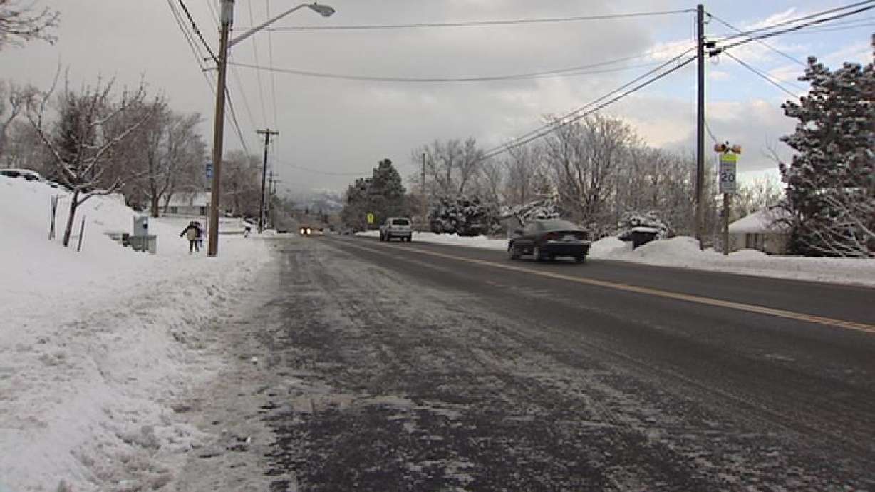 Teen hit by car in Centerville