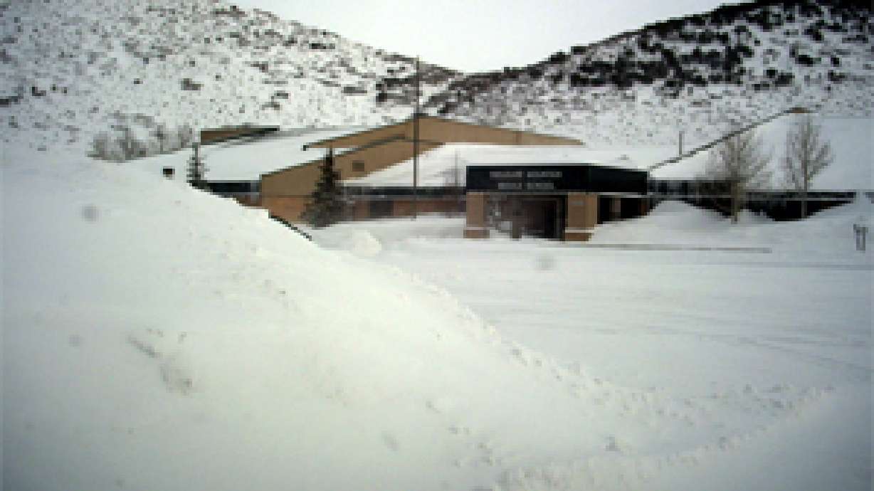 Storm dumps more snow, closes Park City schools