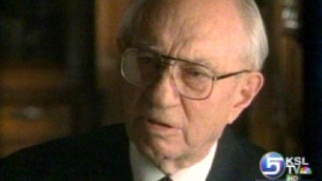 Sheri Dew reflects on friendship with President Hinckley