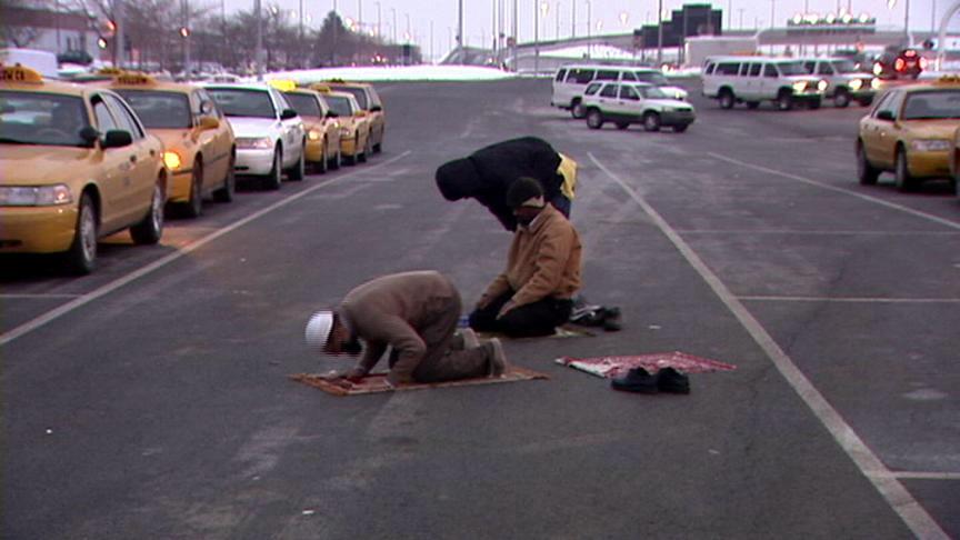 Is it illegal to pray on public property?