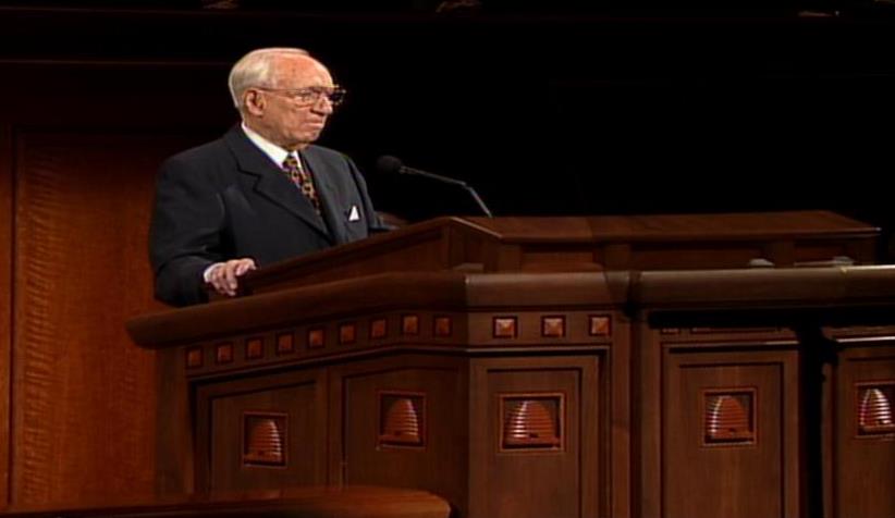 President Hinckley explained story of pulpit at Conference Center