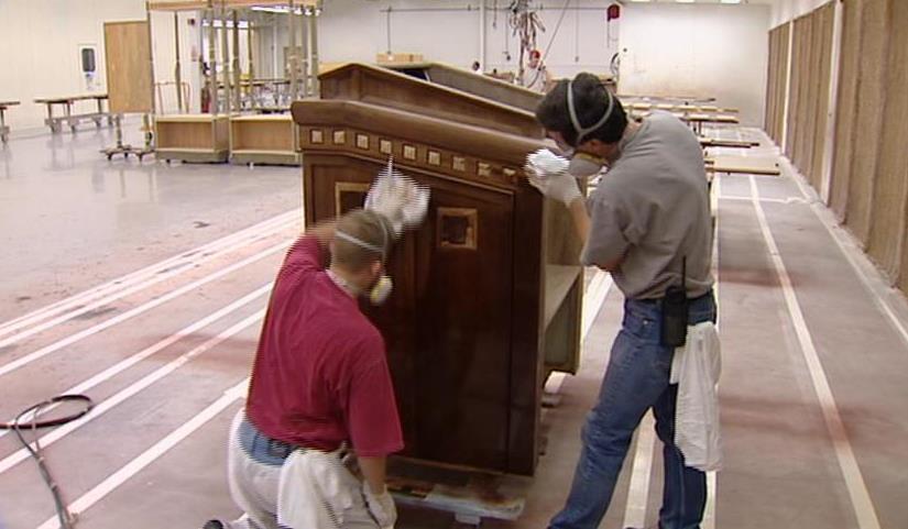 President Hinckley explained story of pulpit at Conference Center