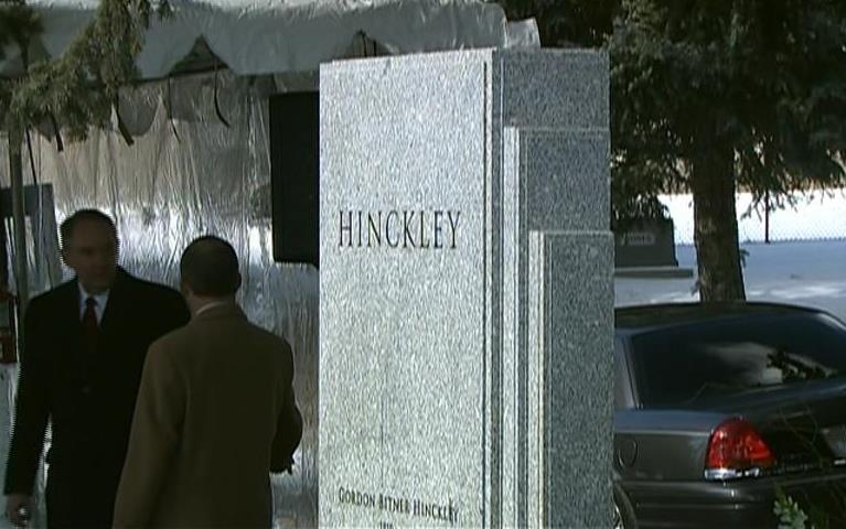 Pres. Hinckley laid to rest in Salt Lake City Cemetery