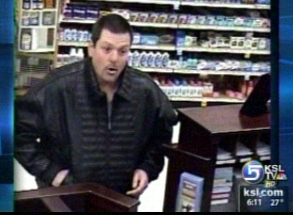 Man robs bank in grocery store
