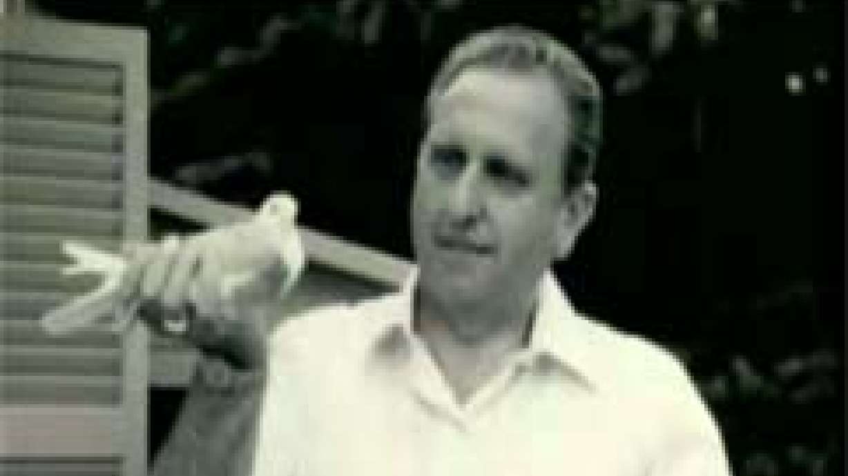 Friends and neighbors share appreciation for President Monson