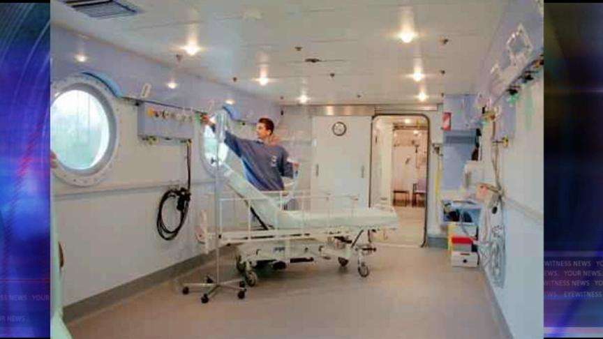 Huge Hyperbaric Chamber Lifted into New Home