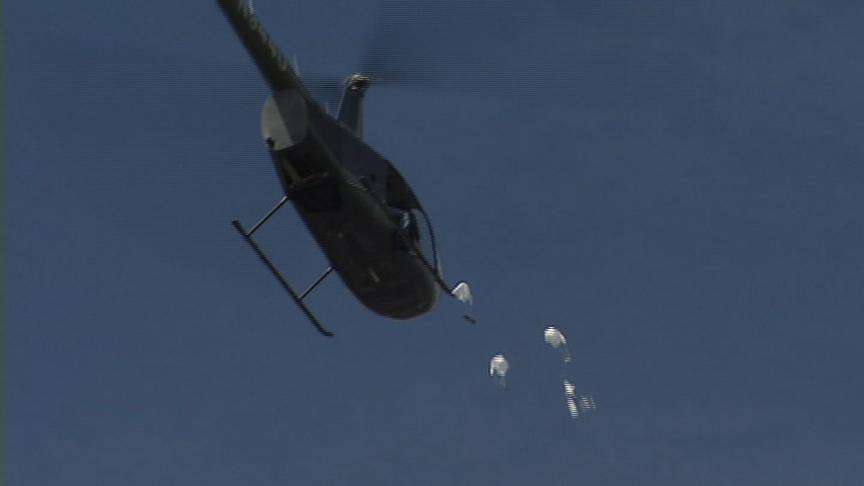 Elementary Students Meet the Candy Bomber