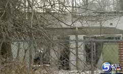 Fire destroys abandoned duplex