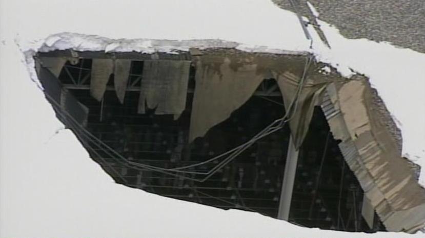 Heavy snow causes roof collapse