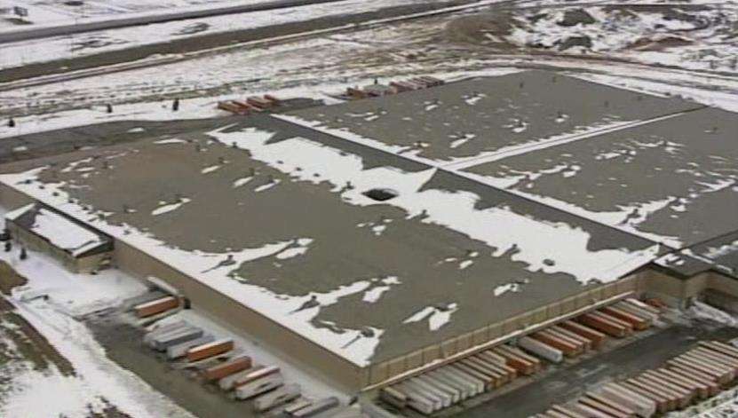 Heavy snow causes roof collapse