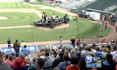 Hundreds of Harmonica Players Try for World Record