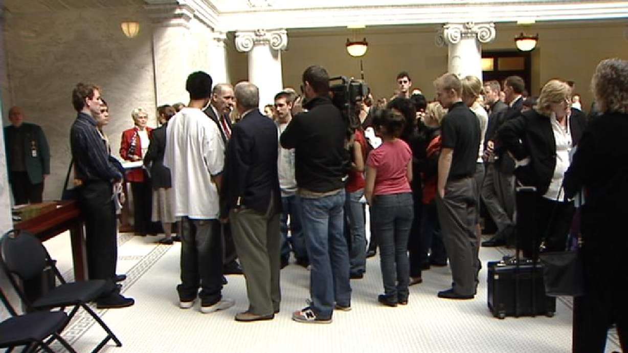 Teens lobby for sex-education bill