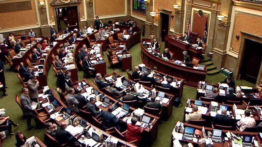 Committee passes bill to make schools safer during quake