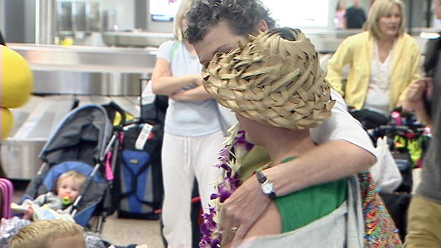 Utahns Arrive Back From Hawaii