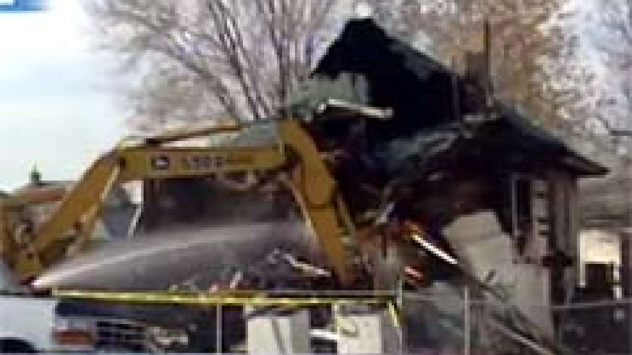Investigation continues into deadly house fire