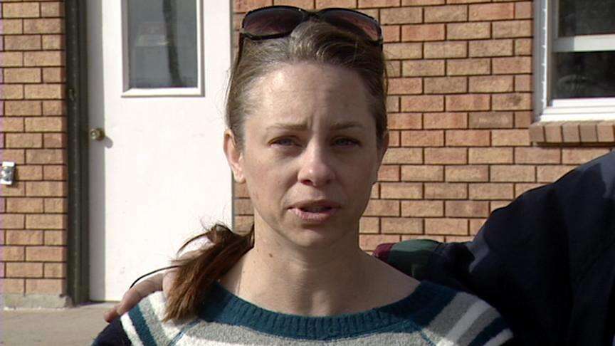 Woman says gas leak prevents sale of her home