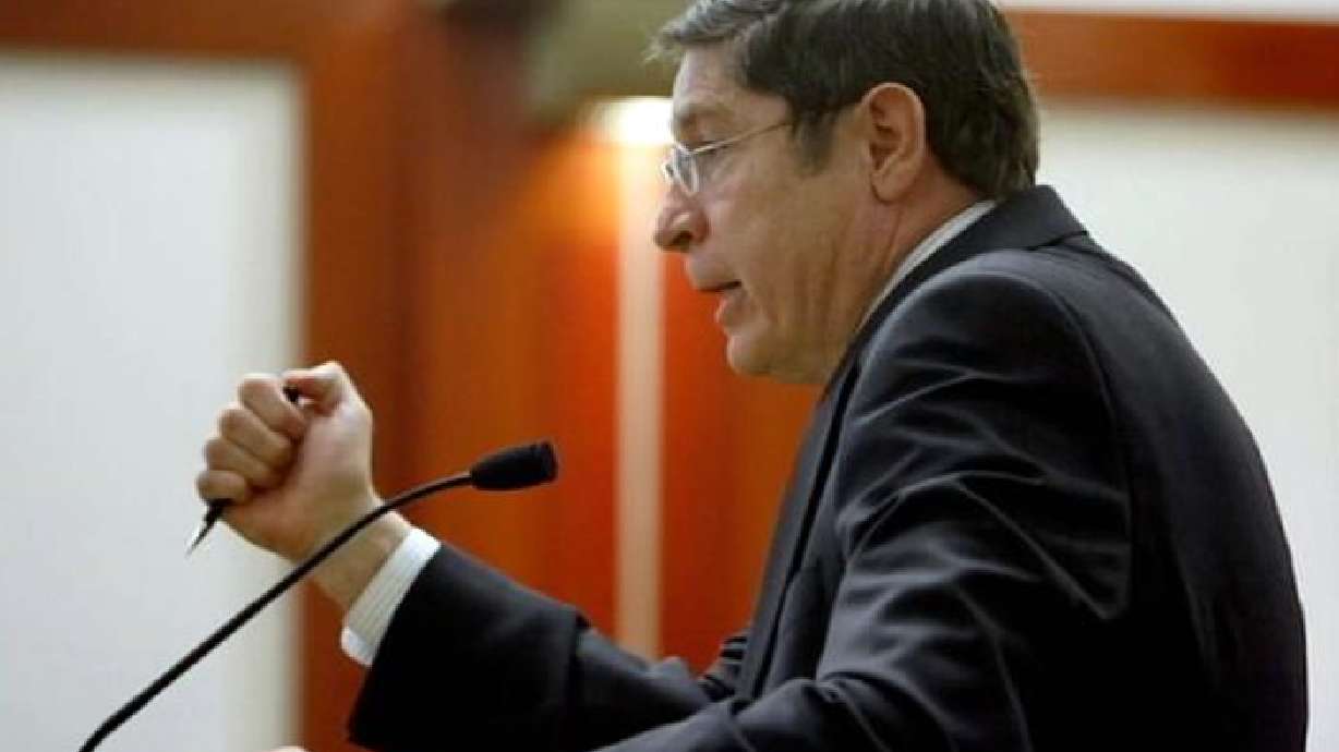 County panel reviewing prosecutor's firing