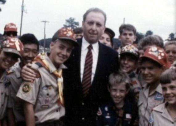 President Monson's daughter gives KSL a glimpse into his life