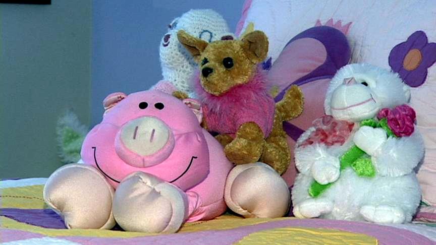Farmington girl wakes up to find stranger in her bedroom