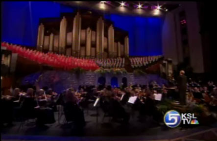 Mormon Tabernacle Choir Marks 4,000 Broadcast