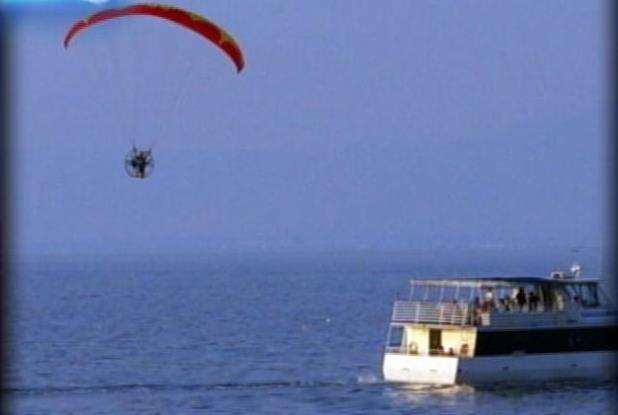 FAA fines Dell Schanze for paraglider stunt