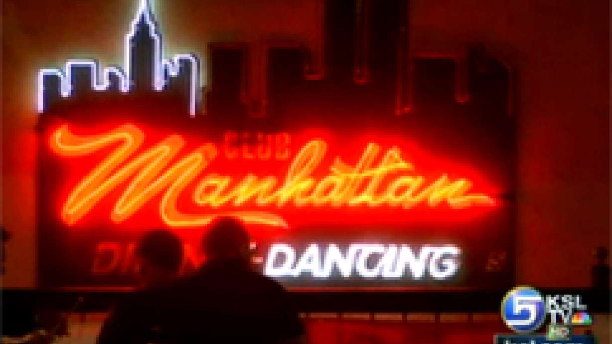 Police investigate shooting outside club