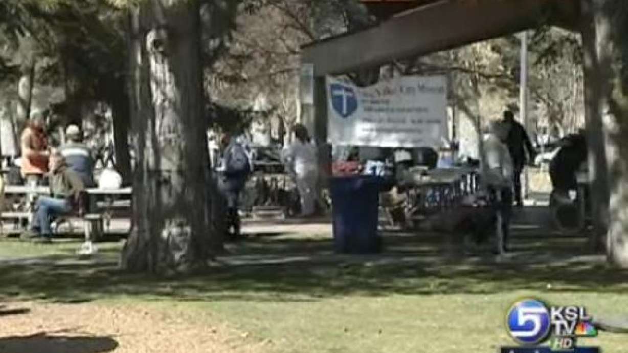 Rescue mission hosts Easter dinner for needy