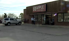 Police arrest 2 robbery suspects
