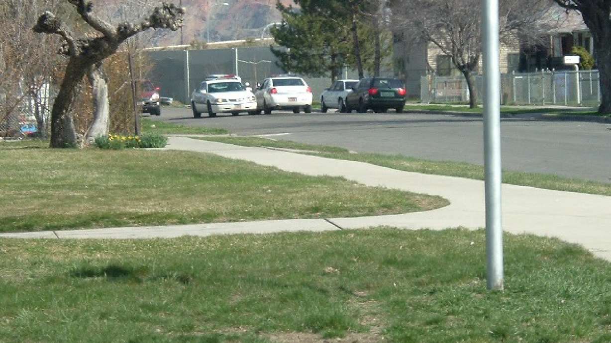 Man attacks girlfriend and her daughter