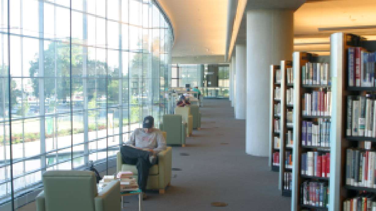 People turning to books to help them through bad economy
