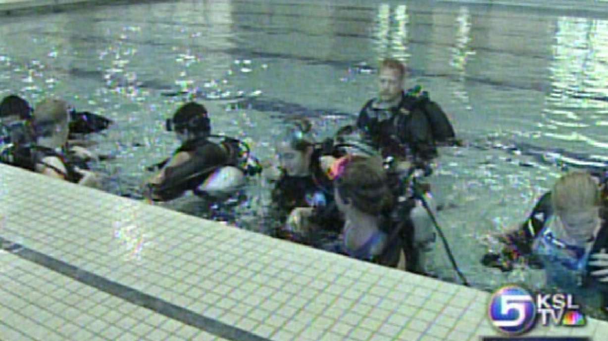 Students Get SCUBA Lesson