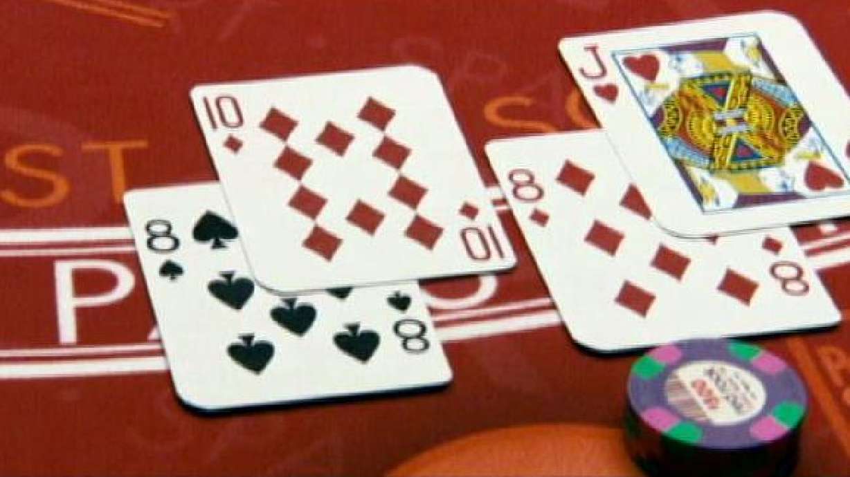 Blackjack Wiz speaks to students at UVSC