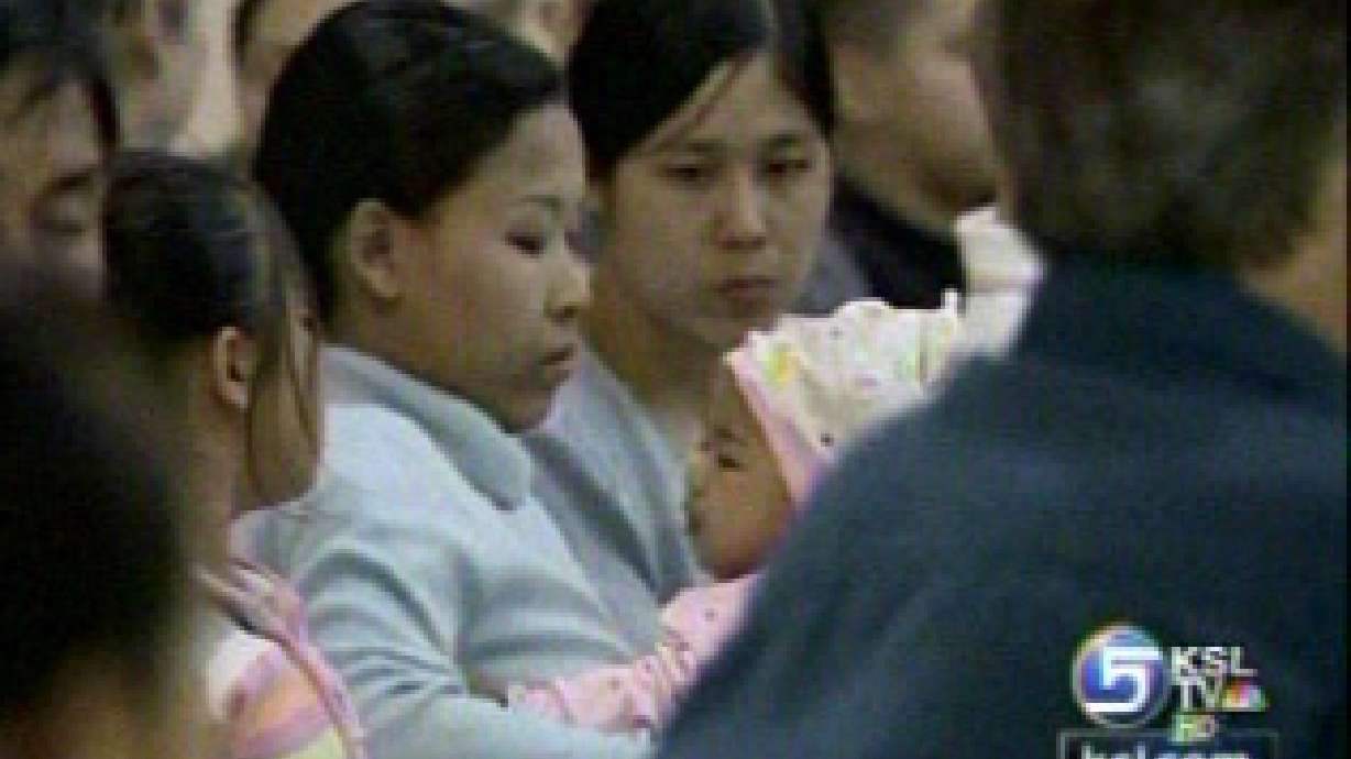 Police meet with residents of South Parc apartments