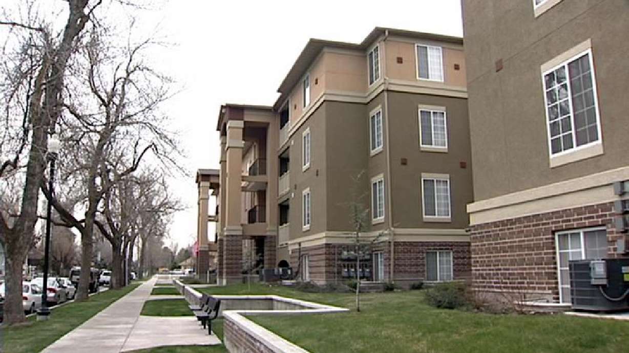 Complex changes pet policy, some residents will have to move