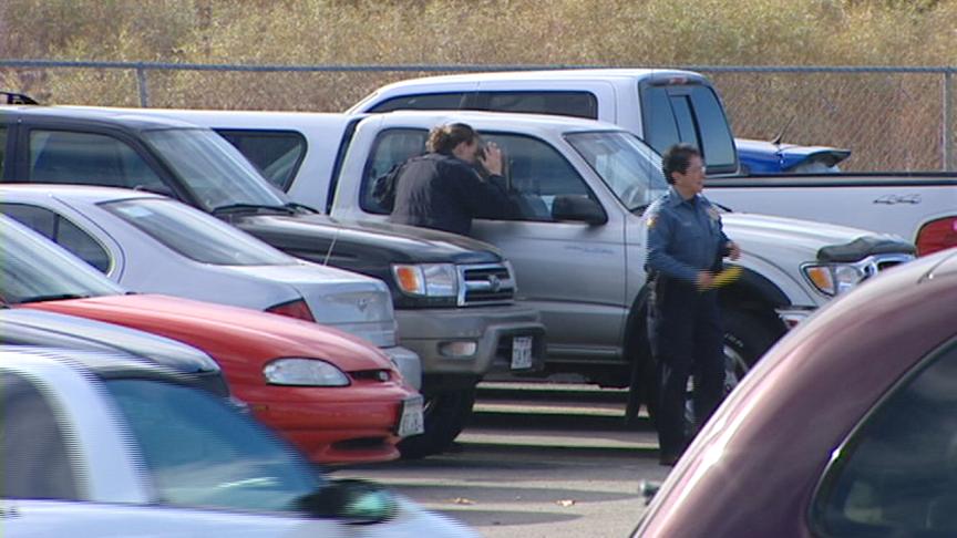 Officers Offer Safety Reminders at TRAX Stations