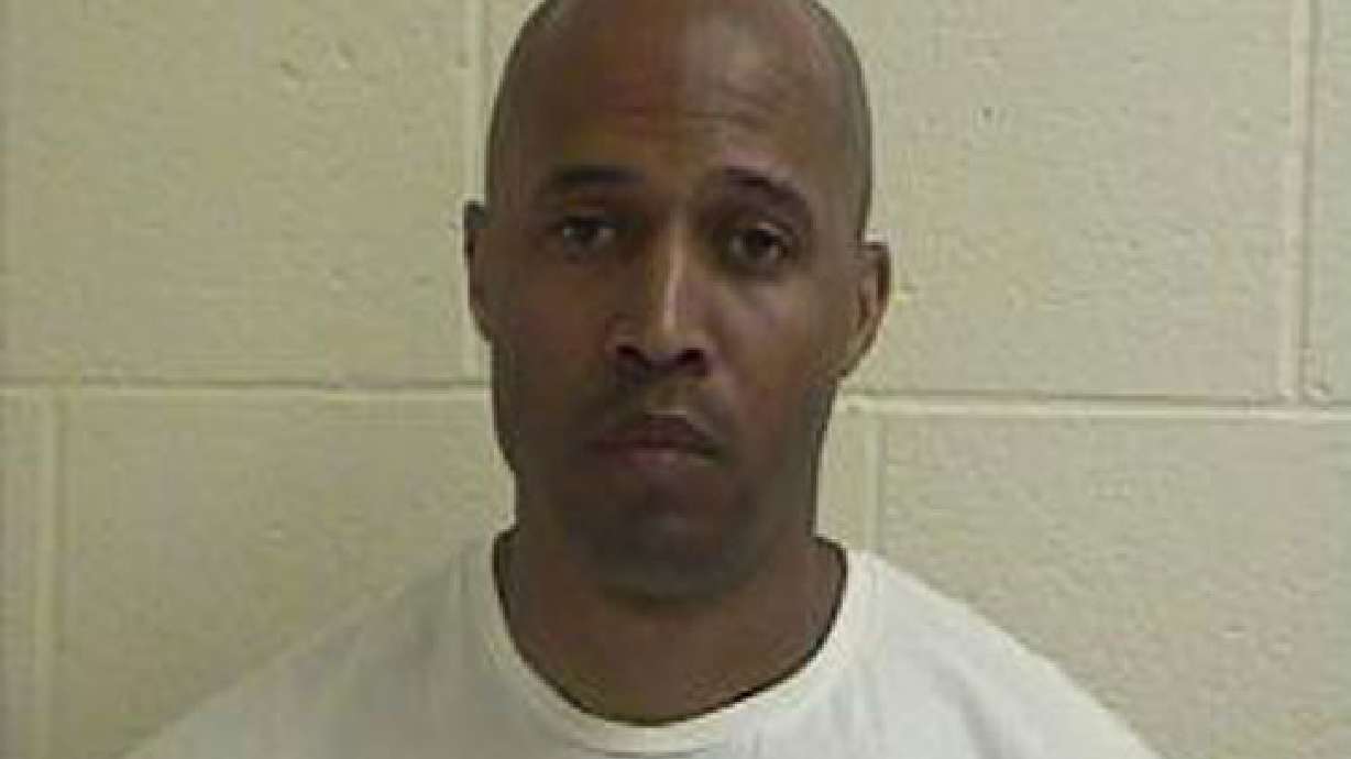 Deputy arrested in connection with gambling operation