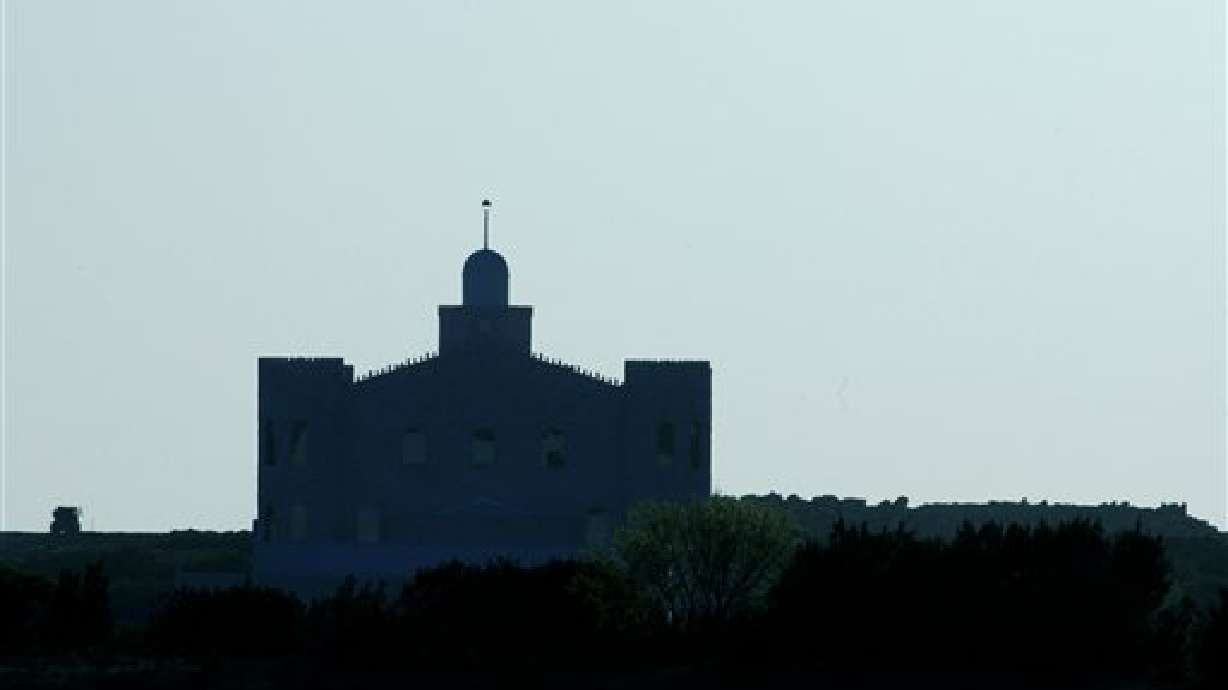 Arizona AG says only most loyal picked for Texas FLDS compound