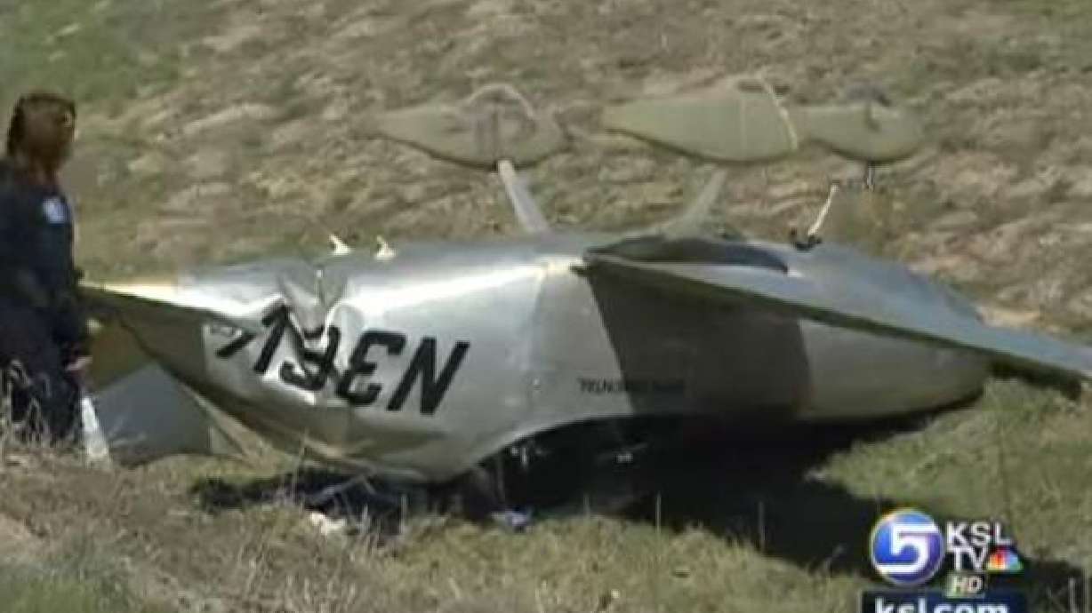 Small airplane crashes in West Jordan