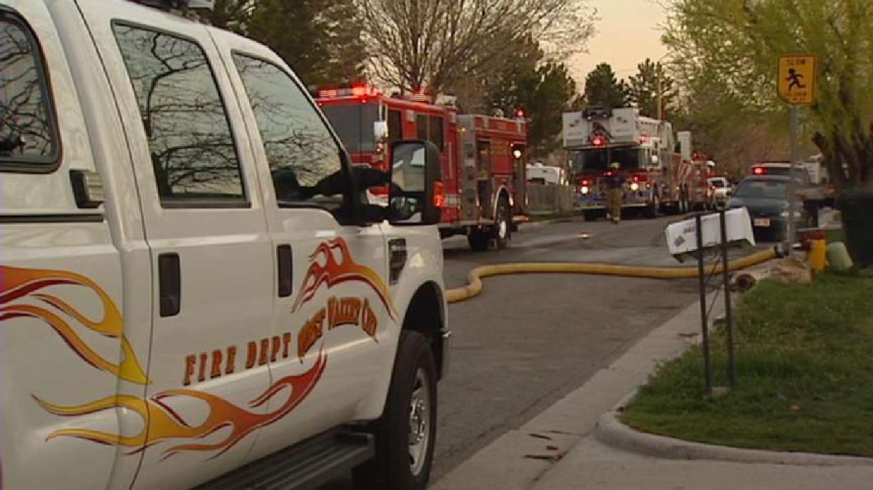 Passerby saves West Valley family from house fire