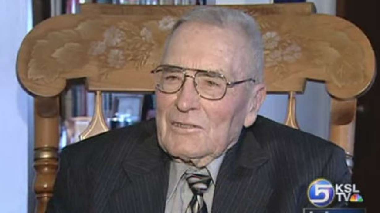 WW II Veteran Still Waiting for Purple Heart