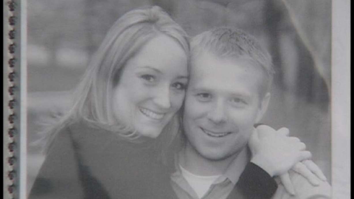 Crews Keep Up Search for Missing Couple