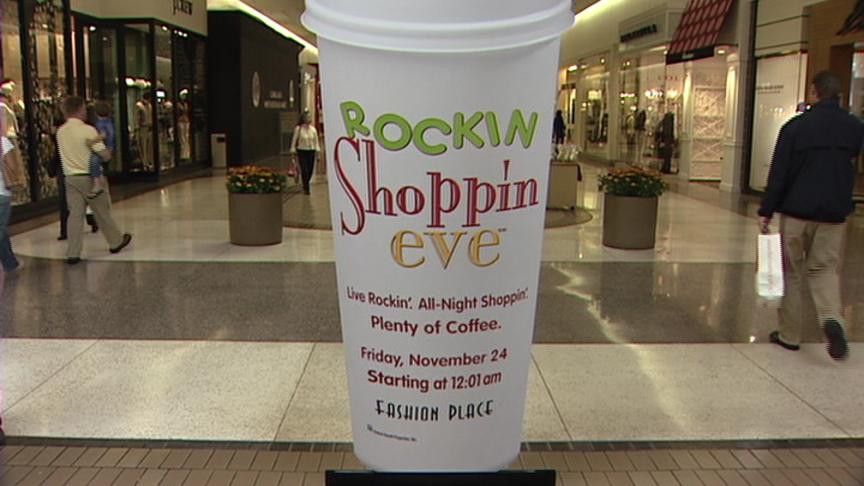 Mall to Open for Christmas Shopping Right After Midnight