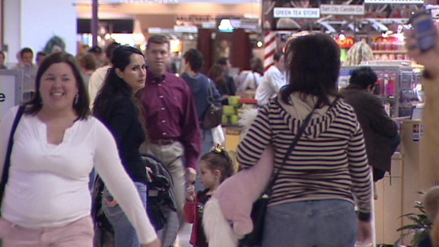 Mall to Open for Christmas Shopping Right After Midnight