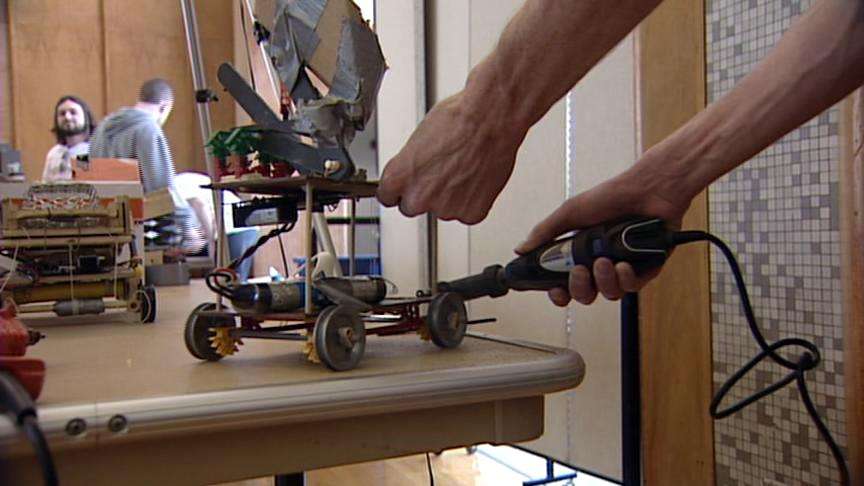 Engineering students show off semester projects