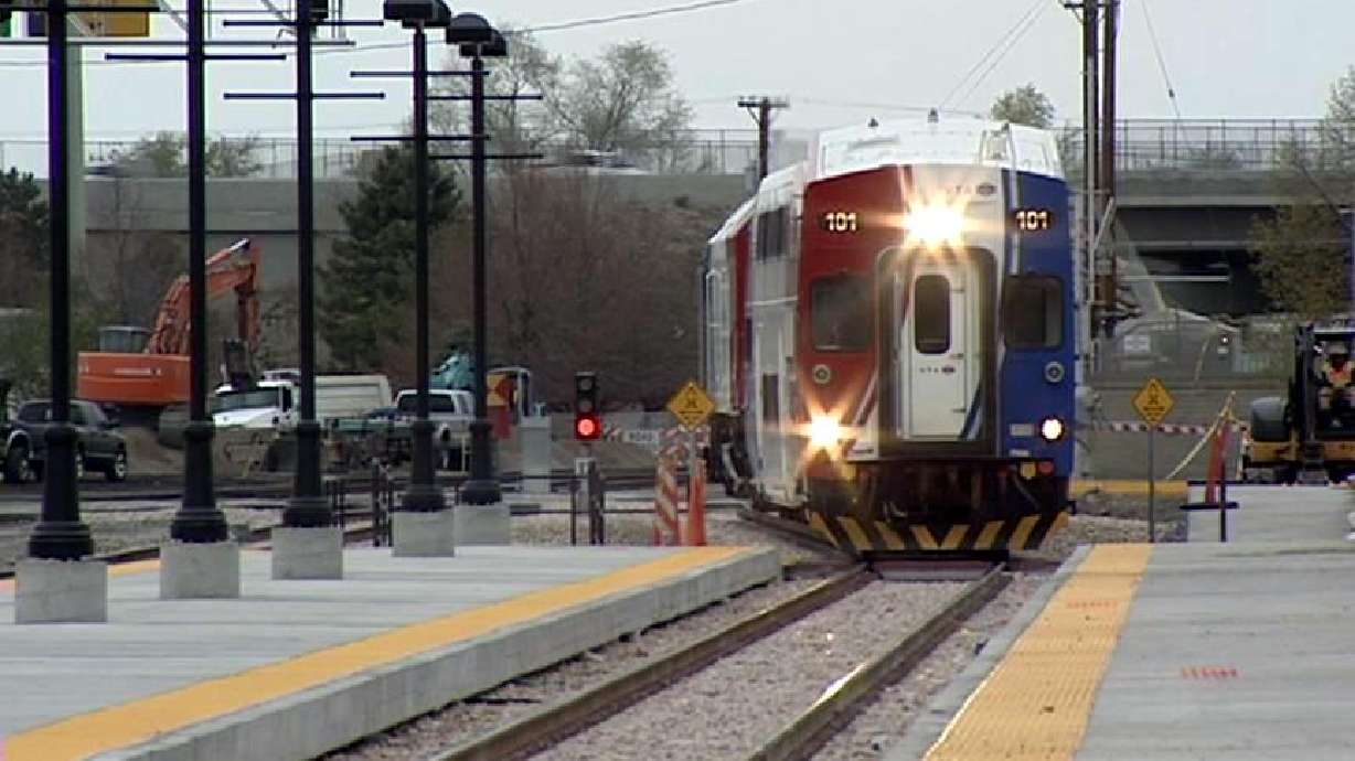 UTA educating public on differences between FrontRunner and TRAX